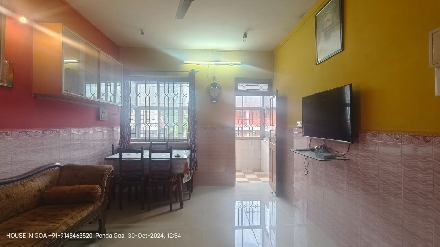 2Bhk Semi furnished flat opp Hanuman Mandir Varkhandem for 18k